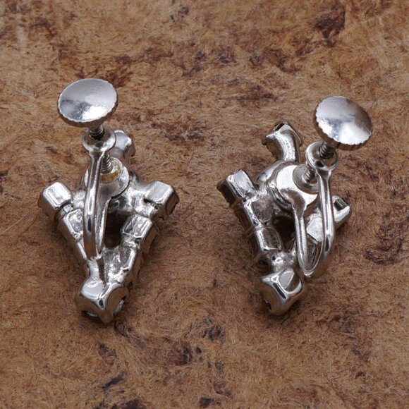 1960 Art Deco Style Chevron Crystal Cluster Stud Earrings Screw Back - Picture 5 of 8